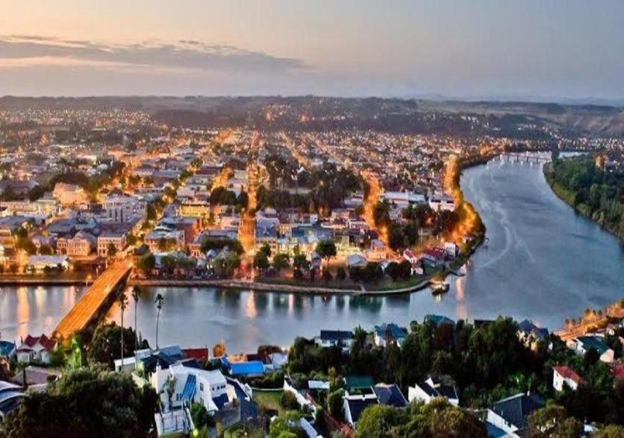 Le Riva Bed And Breakfast By The Beach Whanganui Extérieur photo